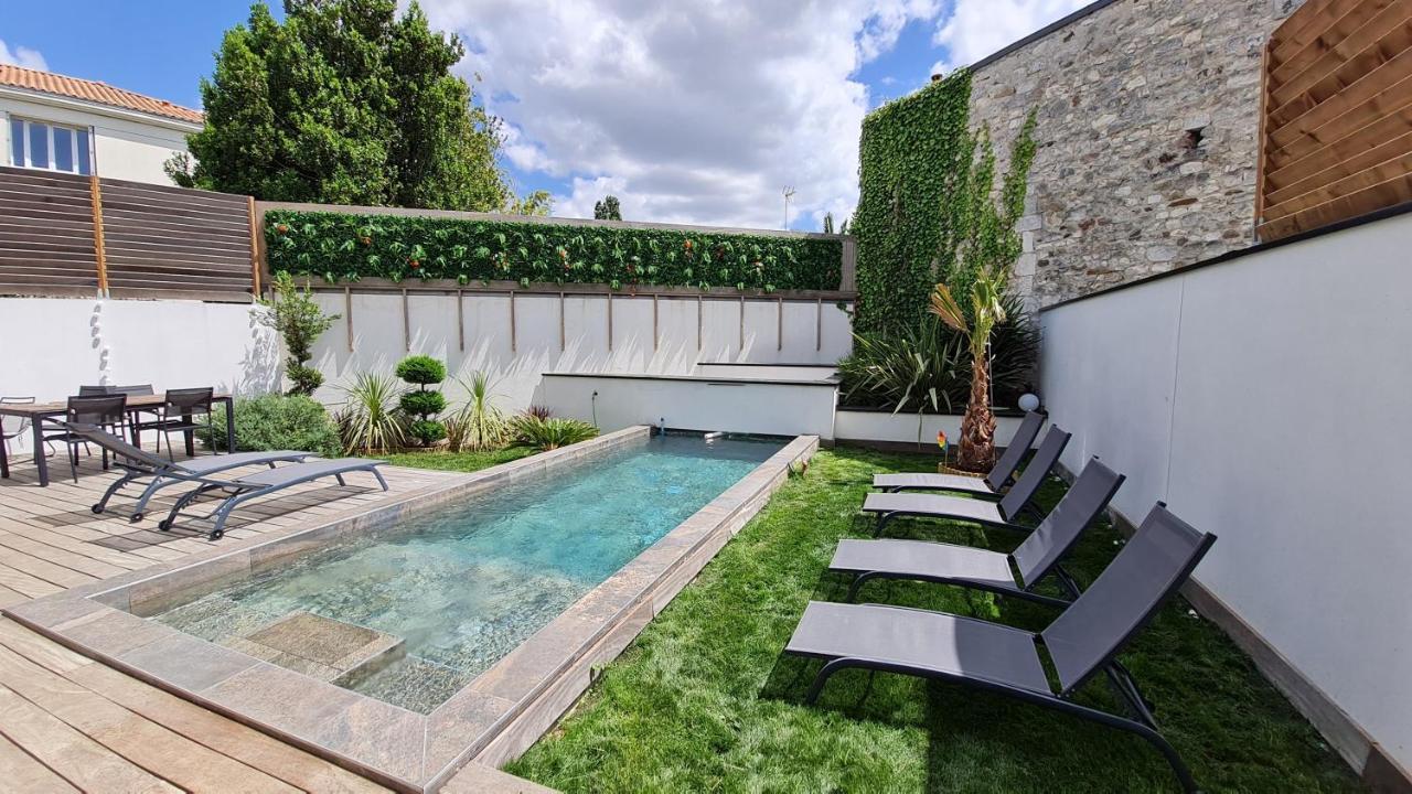 Villa Nc30 , Chambres Privatives Deluxe 拉罗歇尔 外观 照片